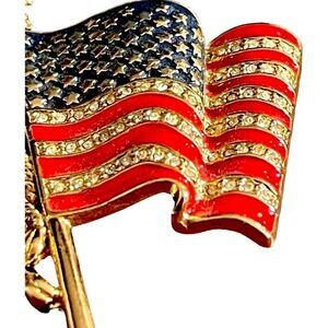 Monet Jewelry American Usa Flag Pin / Brooch Gold Tone Vintage 911 United We Sta